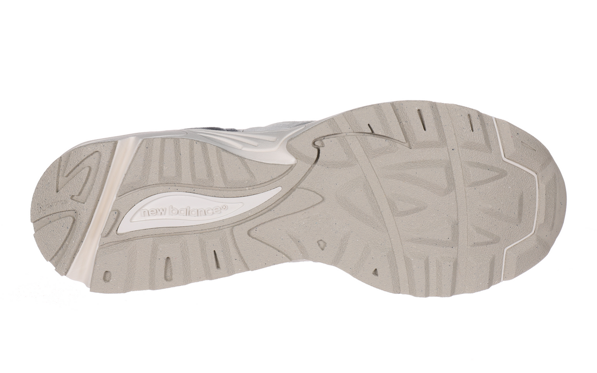 New Balance U880R69L Shoes