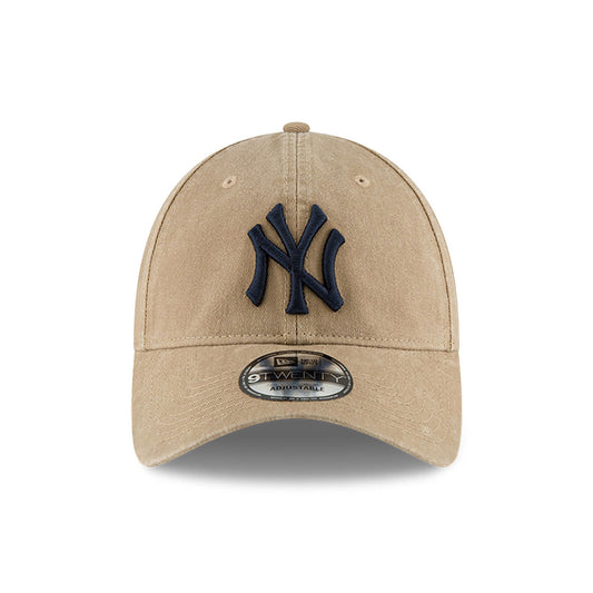 New Era Core Classic 2.0 NewYork Yankees Khaki Cap