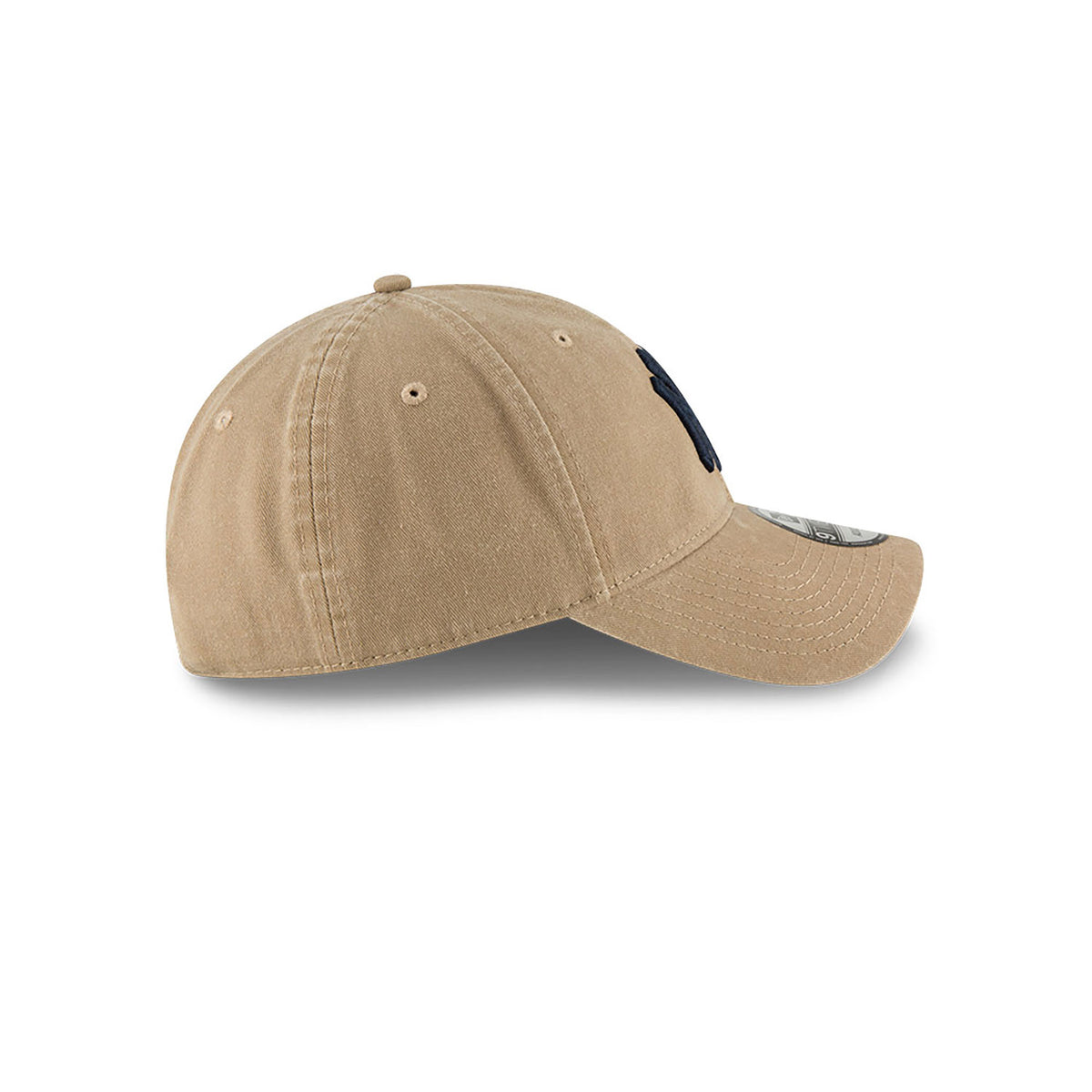 New Era Core Classic 2.0 NewYork Yankees Khaki Cap