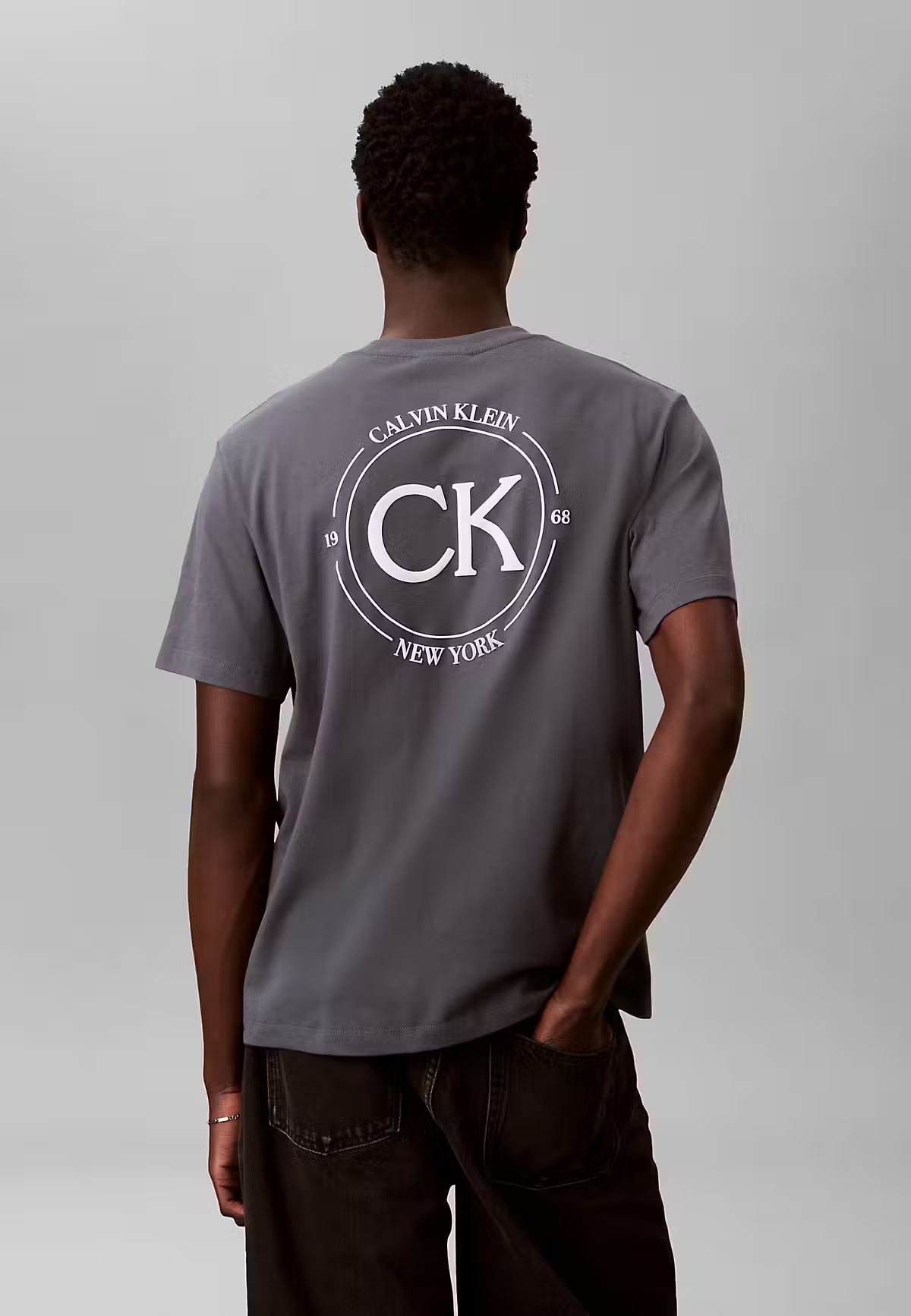 Calvin Klein Graphic Seasonal T-Shirt