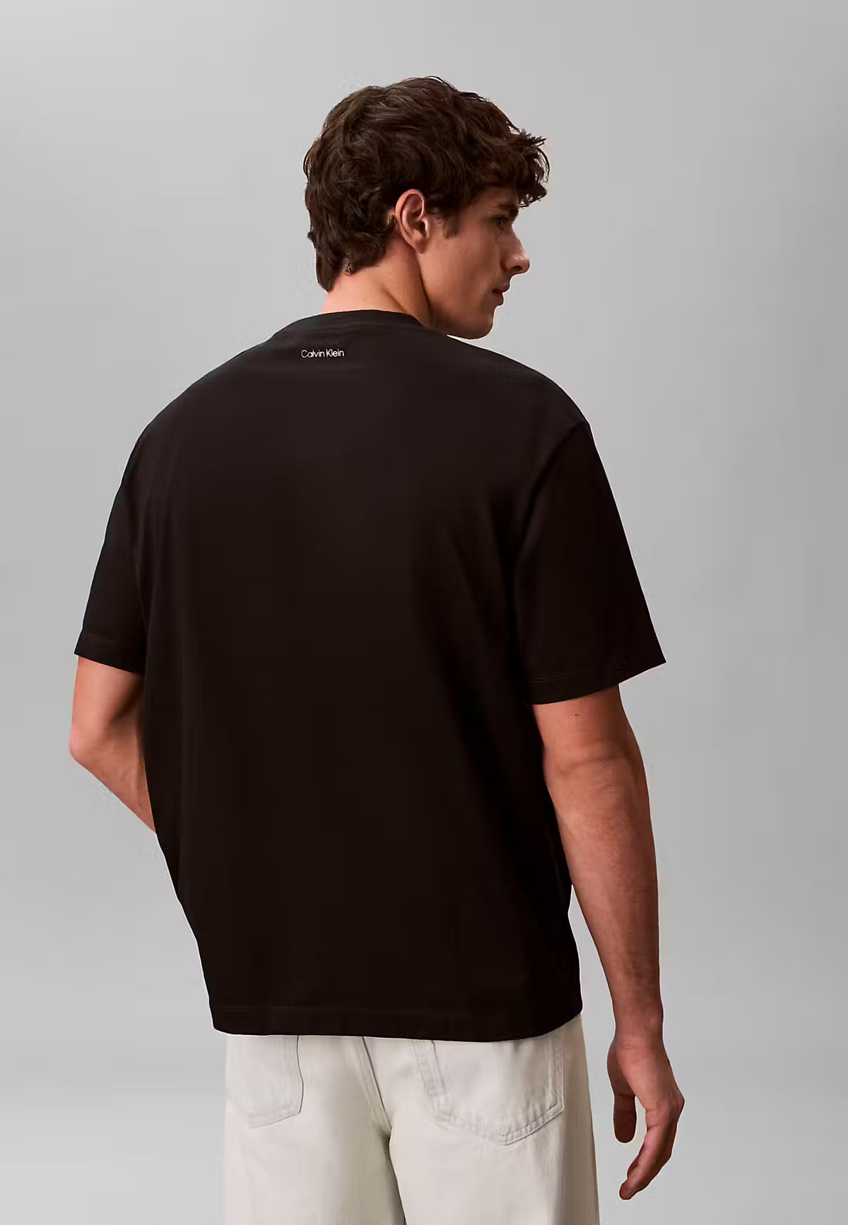 Calvin Klein Graphic Seasonal T-Shirt