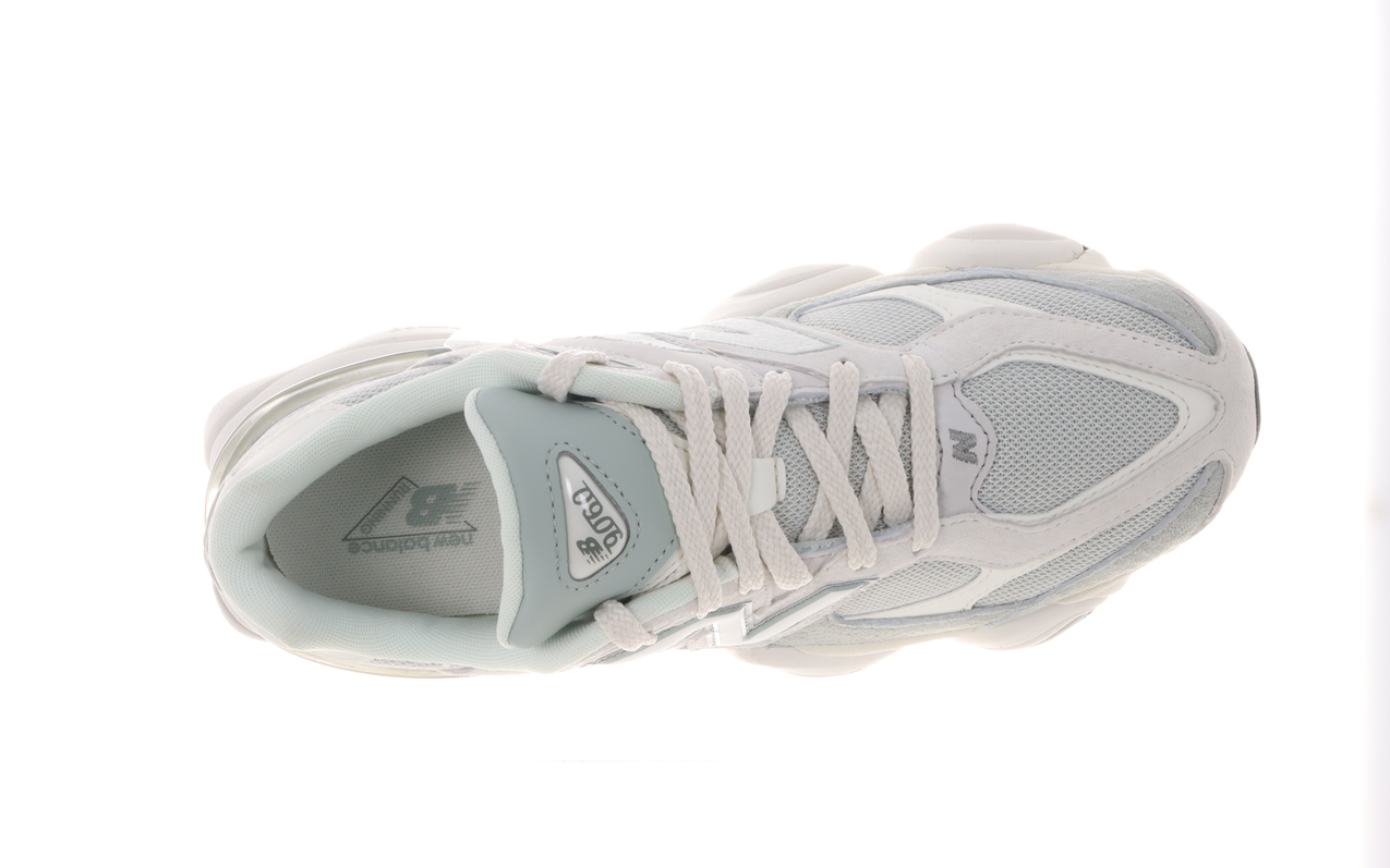 Chaussures New Balance U90602FM